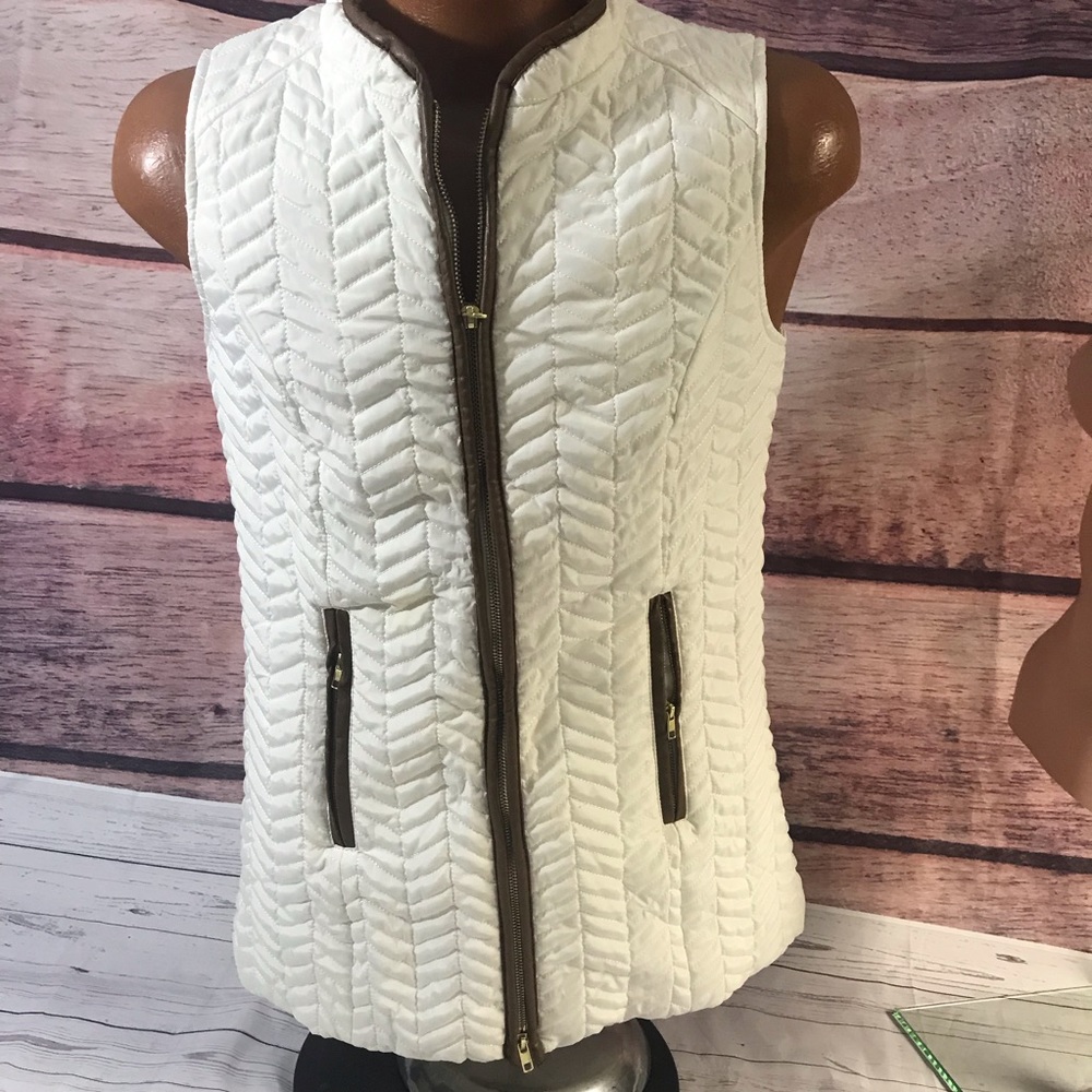 Chico’s woman’s vest size 0